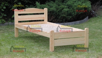Łóżko sosnowe szczeblowe z łukiem. Szczyt w nogach na równo z bokami łóżka